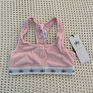 NWT - icon ribbed henley bra